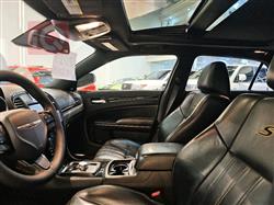 کرایسلەر 300